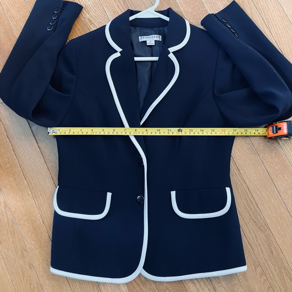 Pendleton Navy 2 Button Blazer with White Trim si… - image 8